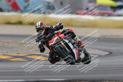 media/Jan-15-2023-SoCal Trackdays (Sun) [[c1237a034a]]/Turn 2 Set 2 (1155am)/